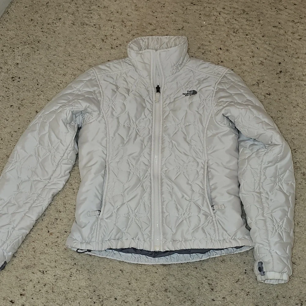 The North Face Women's Quilted White Snowflake Design Jacket